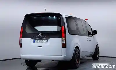 Hyundai Staria 2023 2.2 гидро, миниатюра 2
