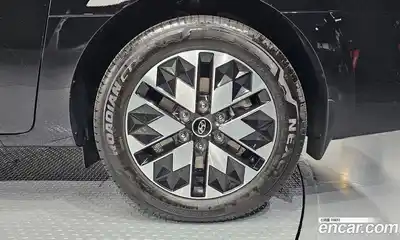 Hyundai Staria 2023 2.2 автомат (гидро), миниатюра 7