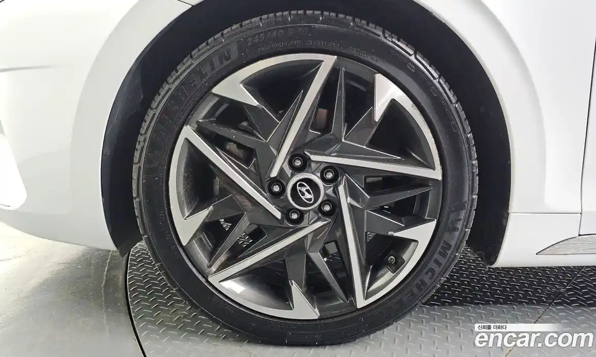 Hyundai Grandeur 2022 3.3 автомат (гидро), фото 5