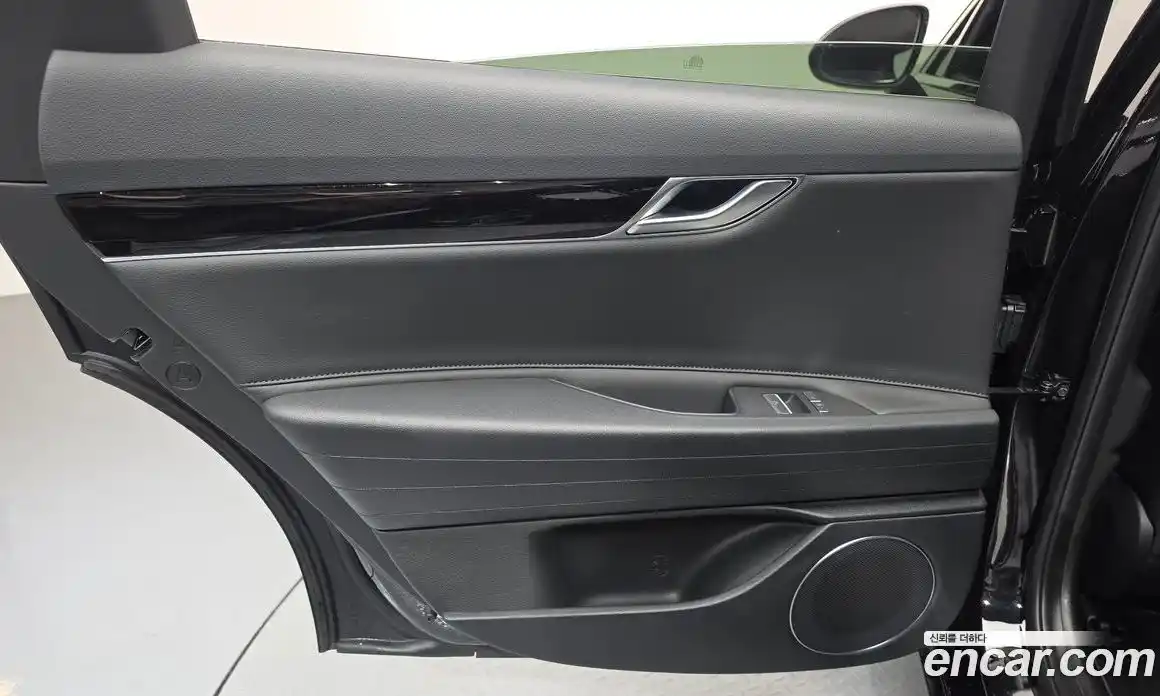 Genesis G80 2023 2.5 автомат (гидро), фото 15