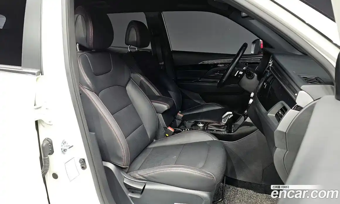 SsangYong Korando 2021 1.5 автомат (гидро), фото 17