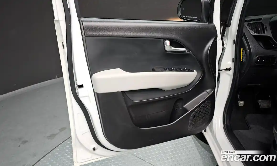 Kia Ray 2023 1.0 гидро, фото 14