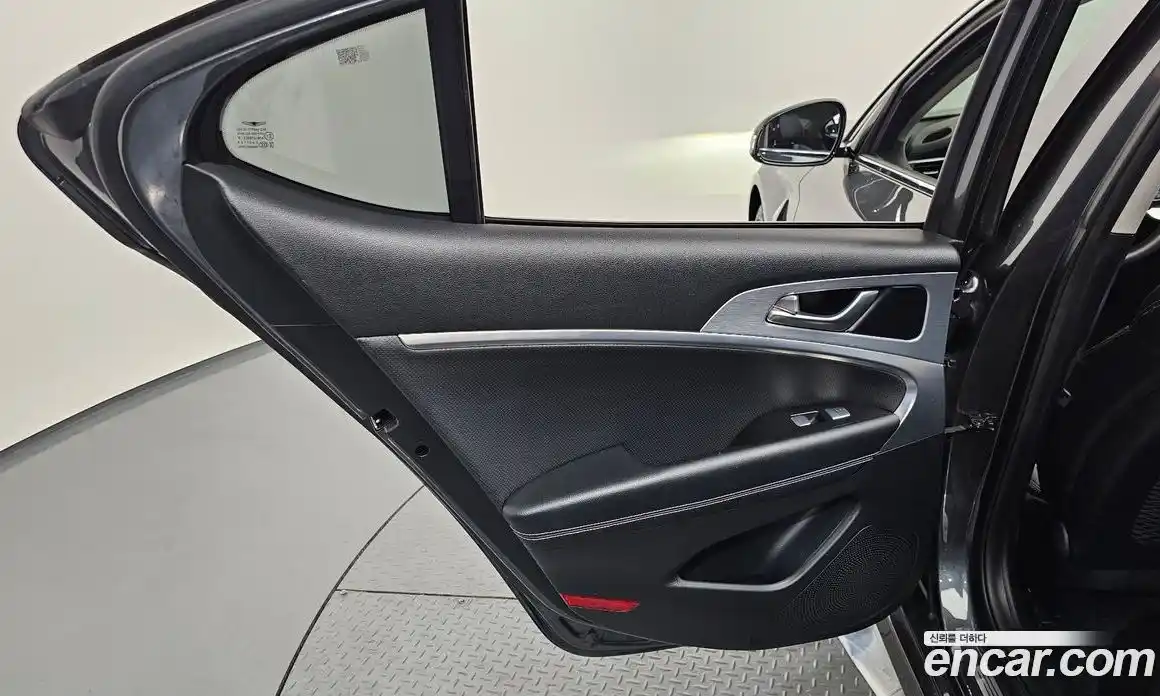 Genesis G70 2019 2.0 автомат (гидро), фото 15