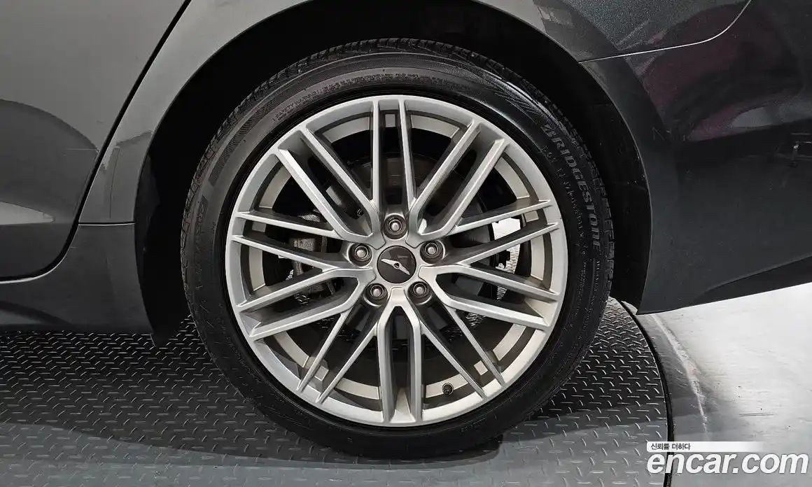 Genesis G70 2019 2.0 автомат (гидро), фото 7