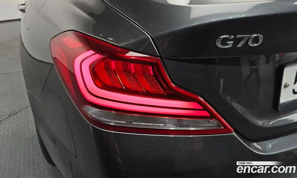 Genesis G70 2019 2.0 автомат (гидро), фото 9