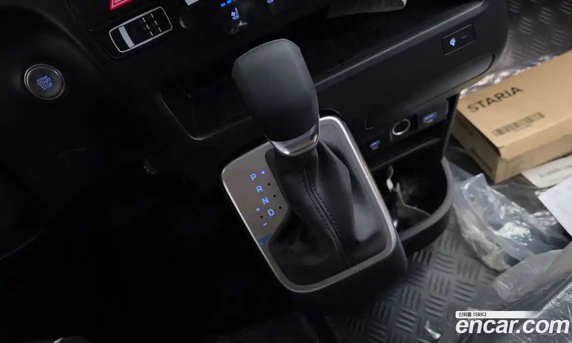 Hyundai Staria 2025 2.2 гидро, фото 9