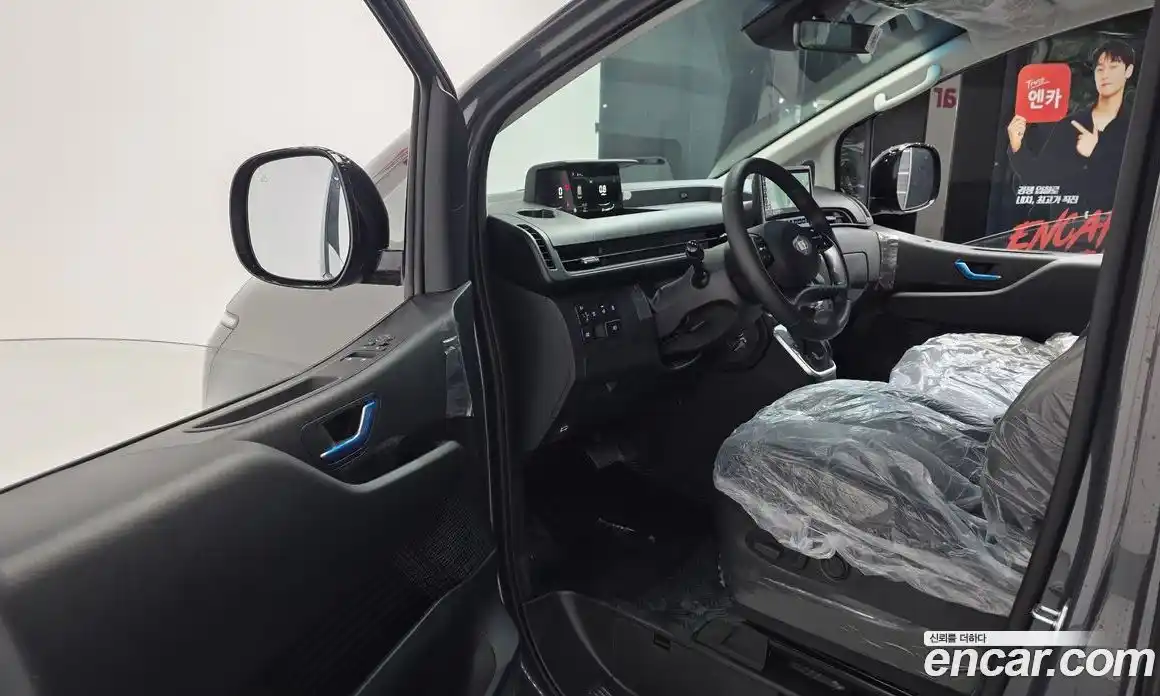 Hyundai Staria 2025 2.2 гидро, фото 10