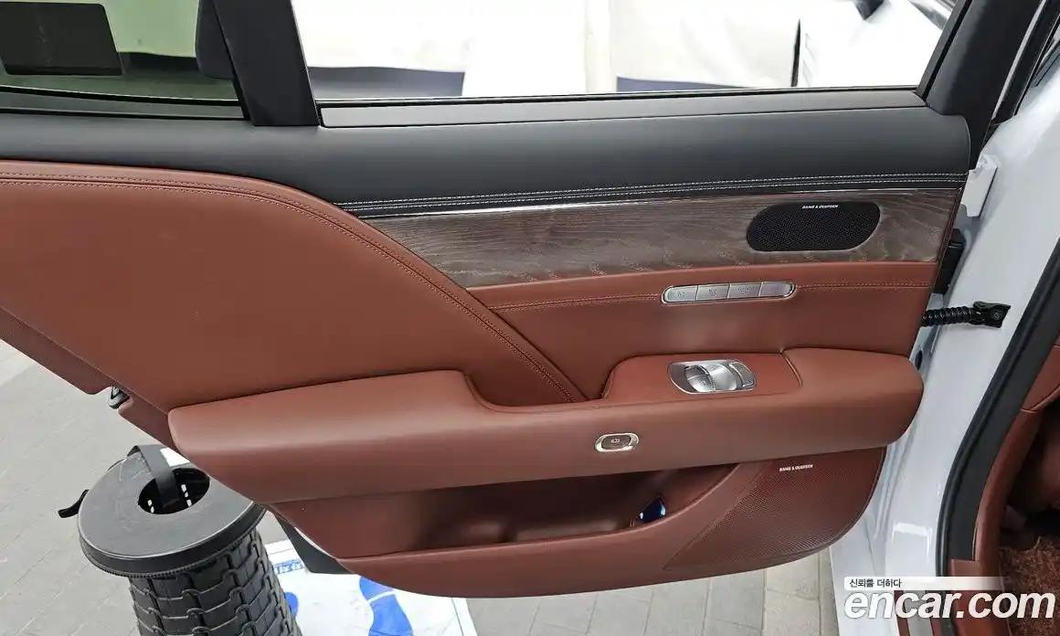 Genesis G90 2023 3.5 гидро, фото 15