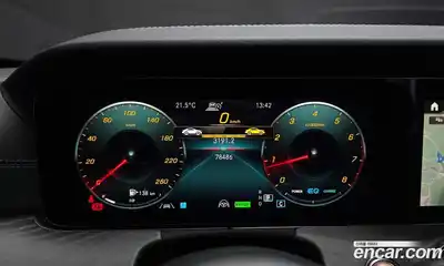 Mercedes-Benz E-Class 2022 2.0 гидро, миниатюра 11
