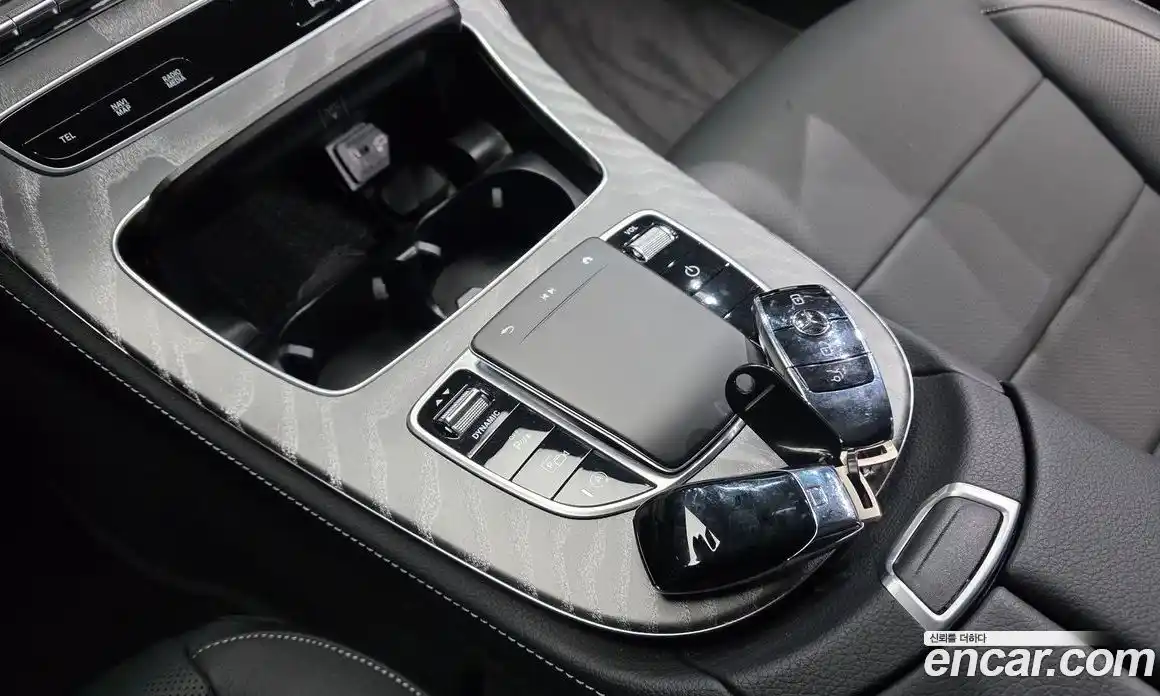 Mercedes-Benz E-Class 2022 2.0 гидро, фото 12