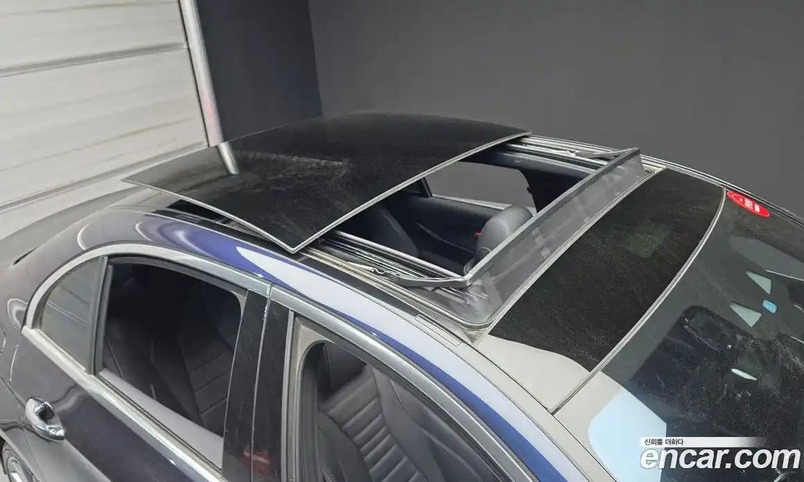 Mercedes-Benz E-Class 2022 2.0 гидро, фото 25