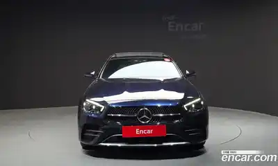 Mercedes-Benz E-Class 2022 2.0 гидро, миниатюра 3