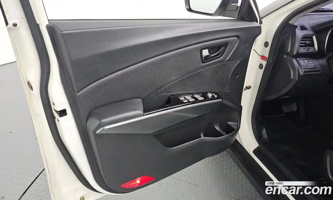 SsangYong TIBOLI 2017 1.6 гидро, фото 14