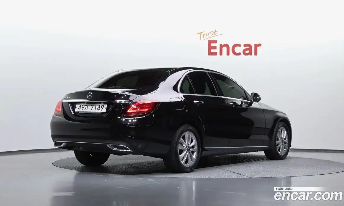Mercedes-Benz C-Class 2018 1.9 гидро, фото 1 Mercedes-Benz C-Class 2018 1.9 гидро, фото 1