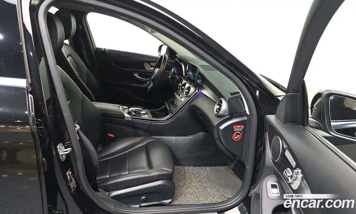 Mercedes-Benz C-Class 2018 1.9 гидро, фото 15 Mercedes-Benz C-Class 2018 1.9 гидро, фото 15