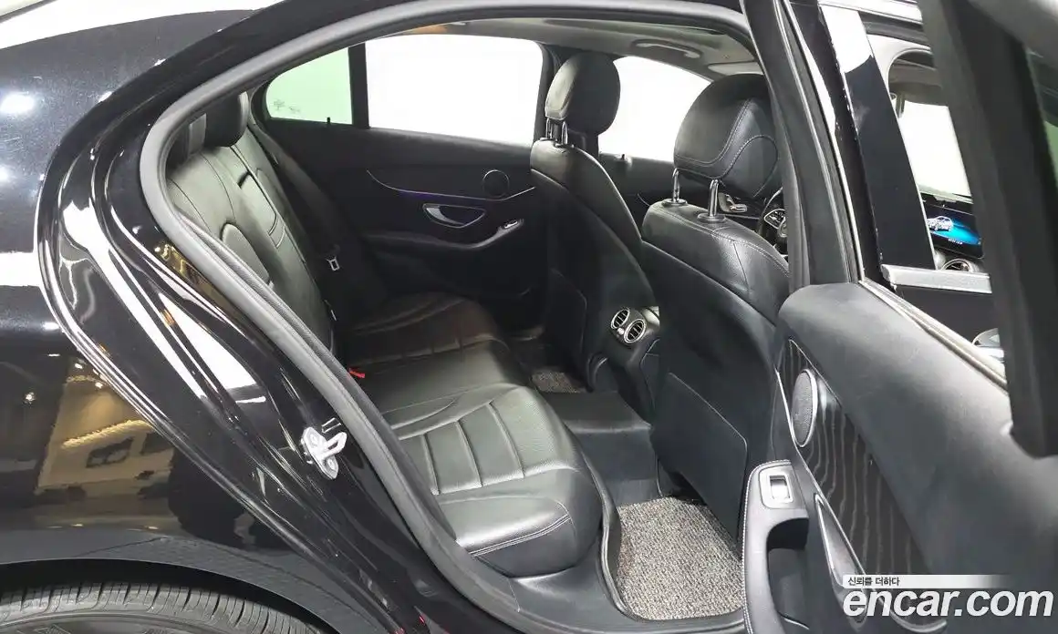 Mercedes-Benz C-Class 2018 1.9 гидро, фото 17 Mercedes-Benz C-Class 2018 1.9 гидро, фото 17
