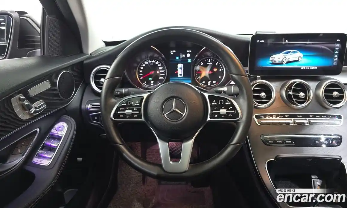 Mercedes-Benz C-Class 2018 1.9 гидро, фото 18 Mercedes-Benz C-Class 2018 1.9 гидро, фото 18