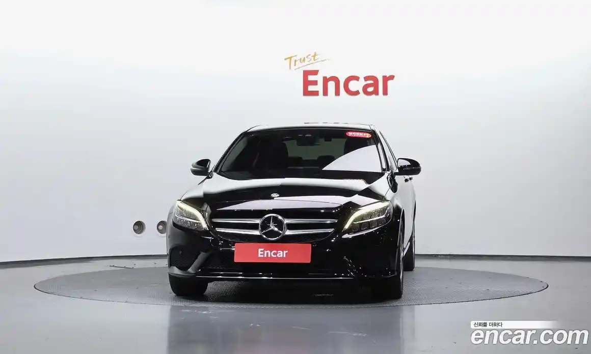 Mercedes-Benz C-Class 2018 1.9 гидро, фото 2 Mercedes-Benz C-Class 2018 1.9 гидро, фото 2
