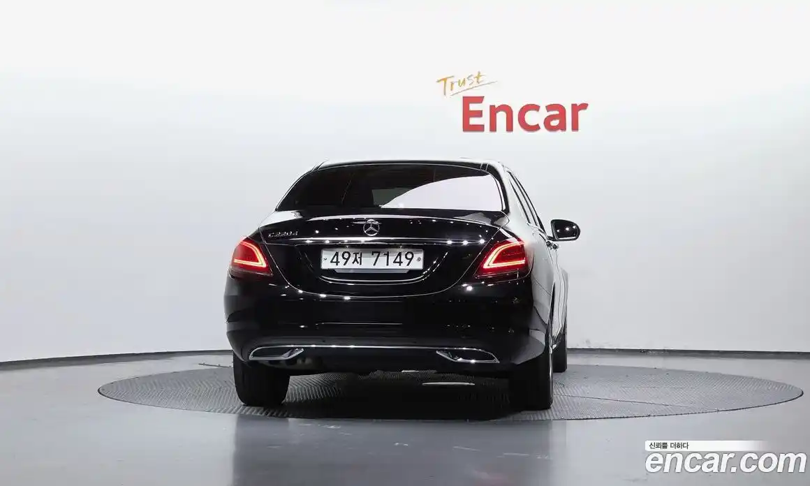 Mercedes-Benz C-Class 2018 1.9 гидро, фото 3 Mercedes-Benz C-Class 2018 1.9 гидро, фото 3