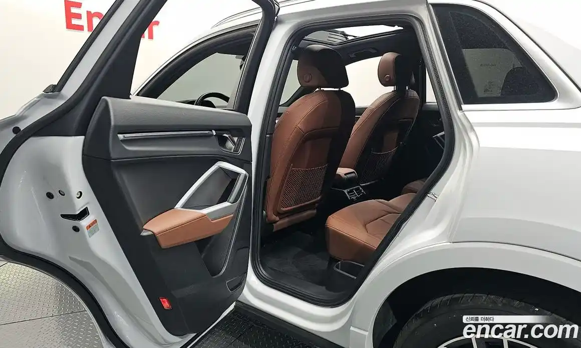 Audi Q3 2023 2.0 автомат (гидро), фото 12