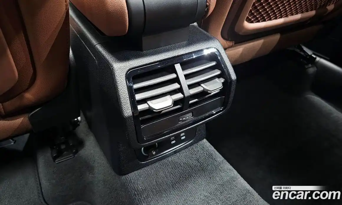 Audi Q3 2023 2.0 автомат (гидро), фото 17