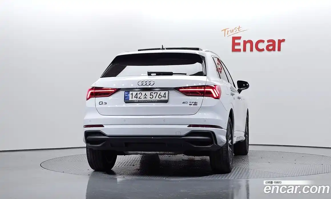 Audi Q3 2023 2.0 автомат (гидро), фото 4