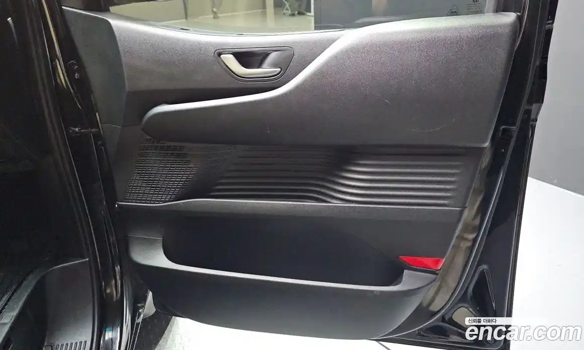 Hyundai Staria 2024 2.2 гидро, фото 15