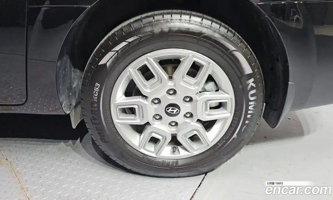 Hyundai Staria 2024 2.2 гидро, фото 7