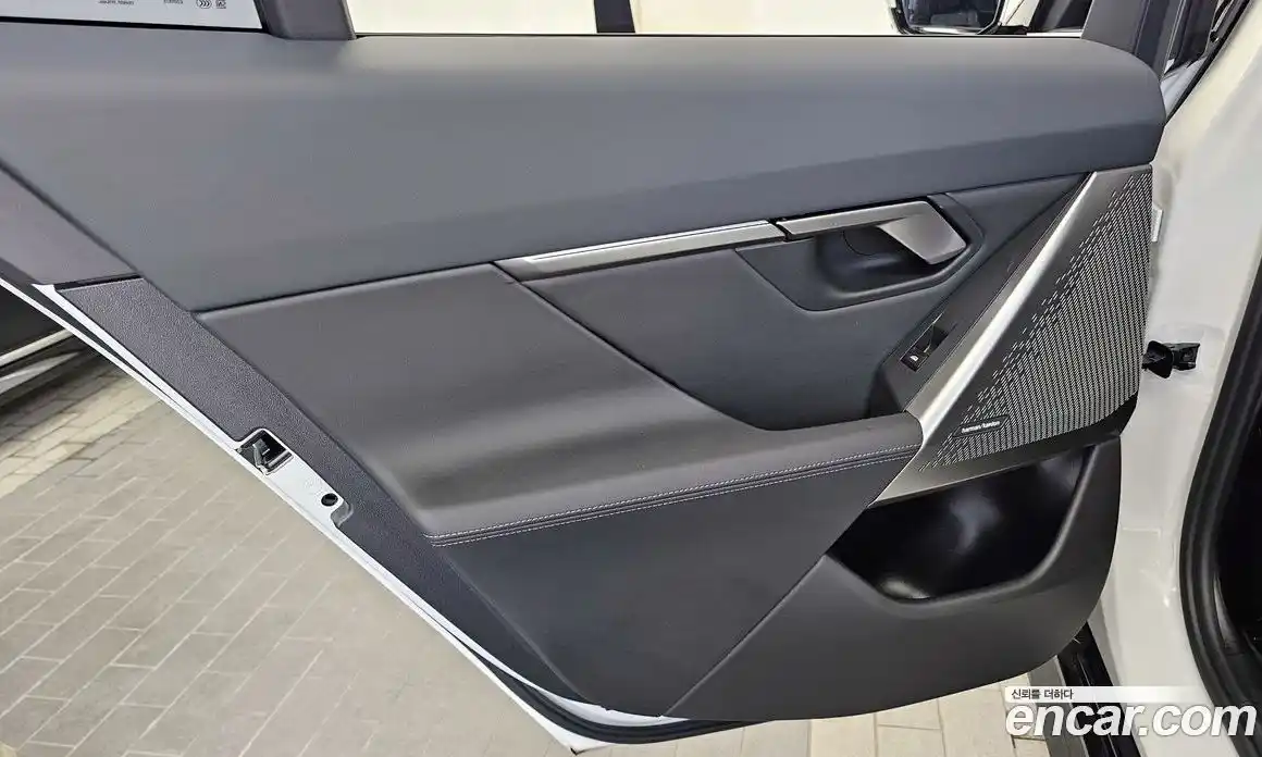 BMW 5-Series 2023 2.0 гидро, фото 15