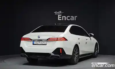 BMW 5-Series 2023 2.0 гидро, миниатюра 2