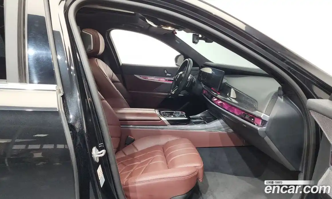 BMW 7-Series 2023 3.0 гидро, фото 16