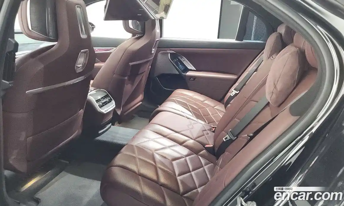 BMW 7-Series 2023 3.0 гидро, фото 25
