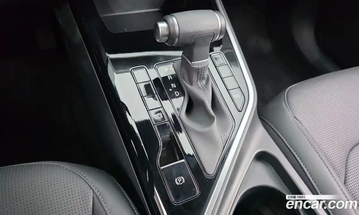 Kia Niro 2024 1.6 автомат (гидро), фото 9