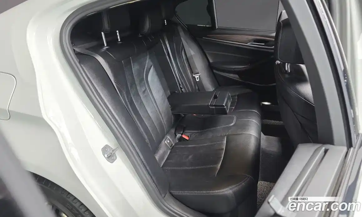 BMW 5 серия 2017 2.0 автомат (гидро), фото 16