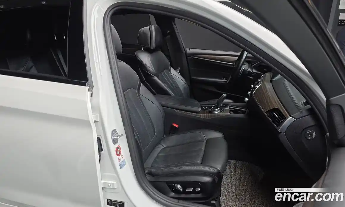 BMW 5 серия 2017 2.0 автомат (гидро), фото 18