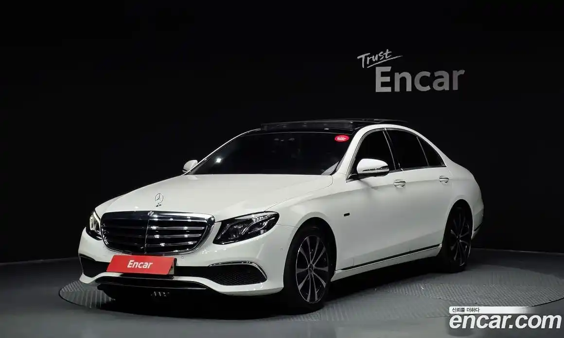 Mercedes-Benz E-Class 2019 2.0 гидро, фото 1