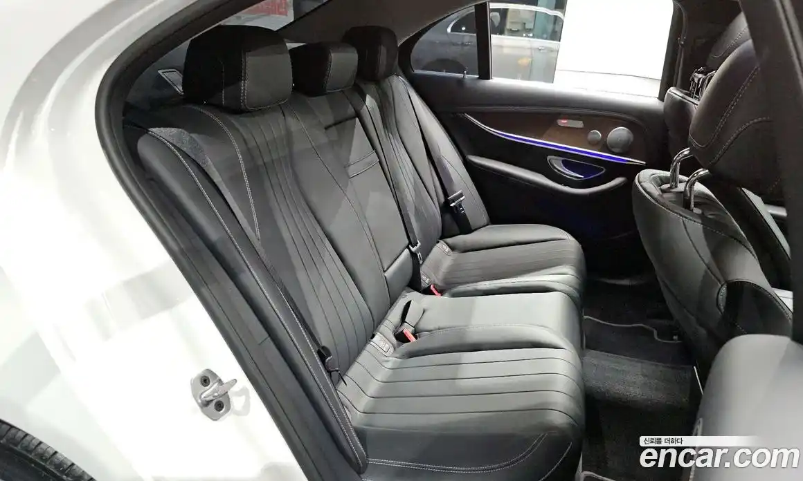 Mercedes-Benz E-Class 2019 2.0 гидро, фото 17
