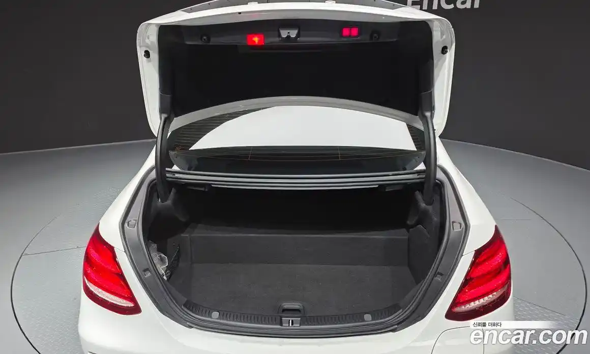 Mercedes-Benz E-Class 2019 2.0 гидро, фото 26