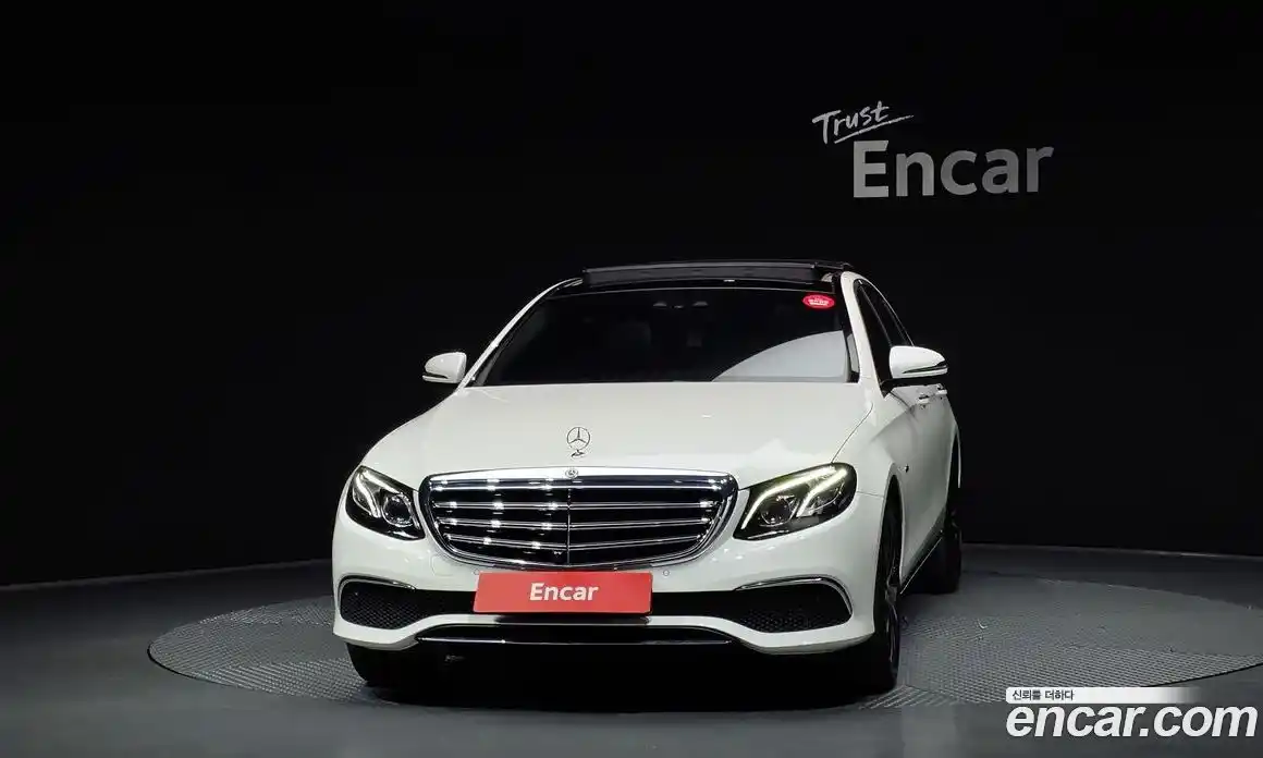 Mercedes-Benz E-Class 2019 2.0 гидро, фото 3