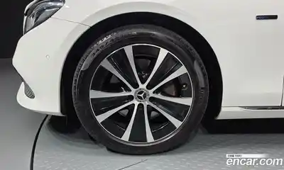 Mercedes-Benz E-Class 2019 2.0 гидро, миниатюра 5