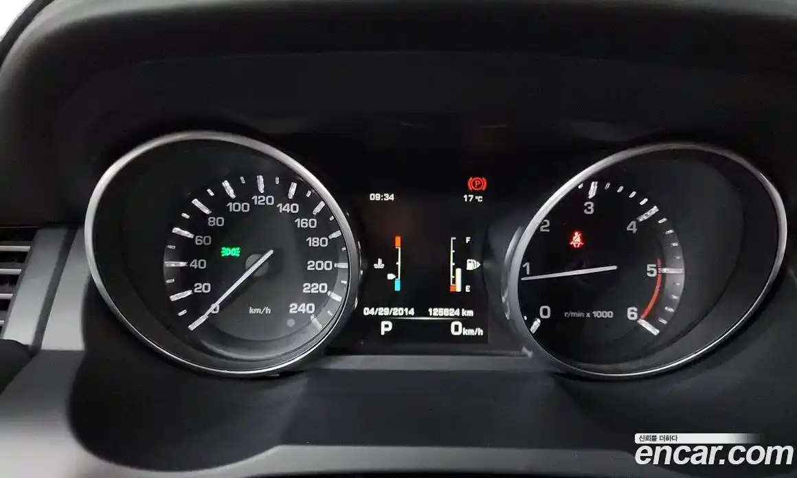 Land Rover Range Rover Evoque 2014 2.2 автомат (гидро), фото 8