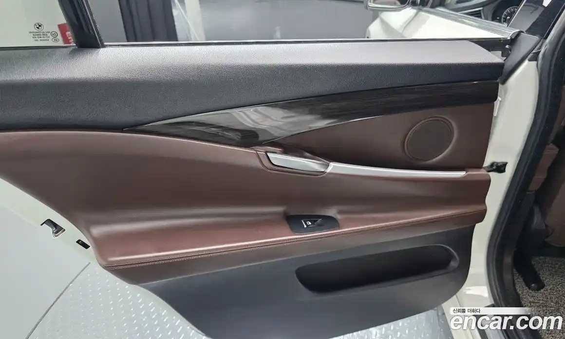 BMW 5 серия 2017 2.0 автомат (гидро), фото 14