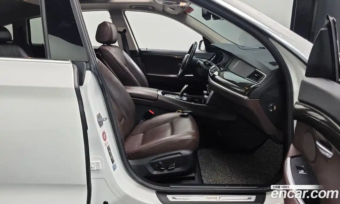 BMW 5 серия 2017 2.0 автомат (гидро), фото 16