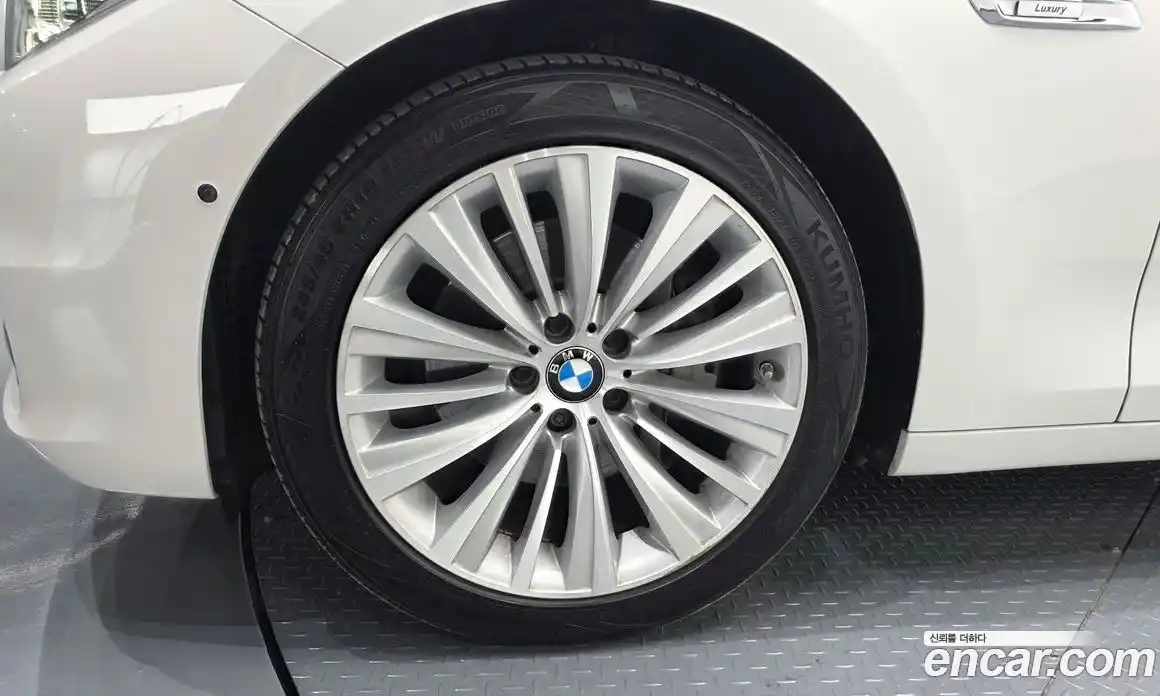 BMW 5 серия 2017 2.0 автомат (гидро), фото 4