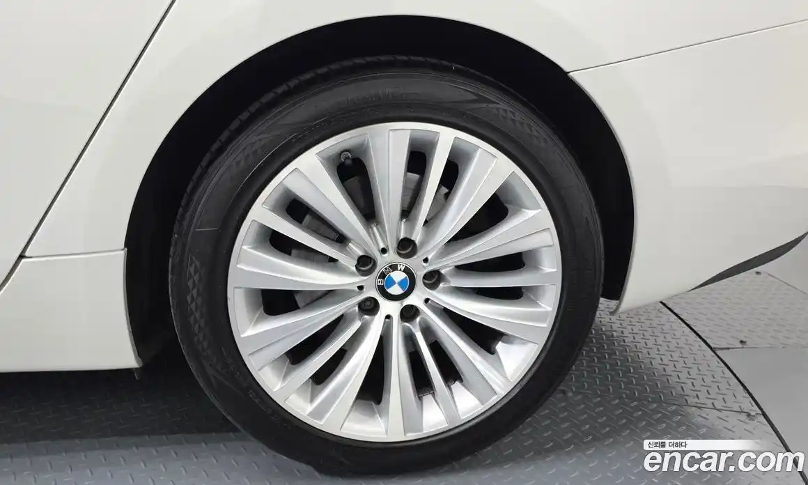 BMW 5 серия 2017 2.0 автомат (гидро), фото 6