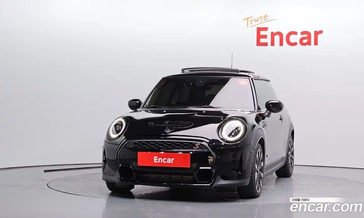 Mini Cooper 2022 2.0 автомат (гидро), фото 3