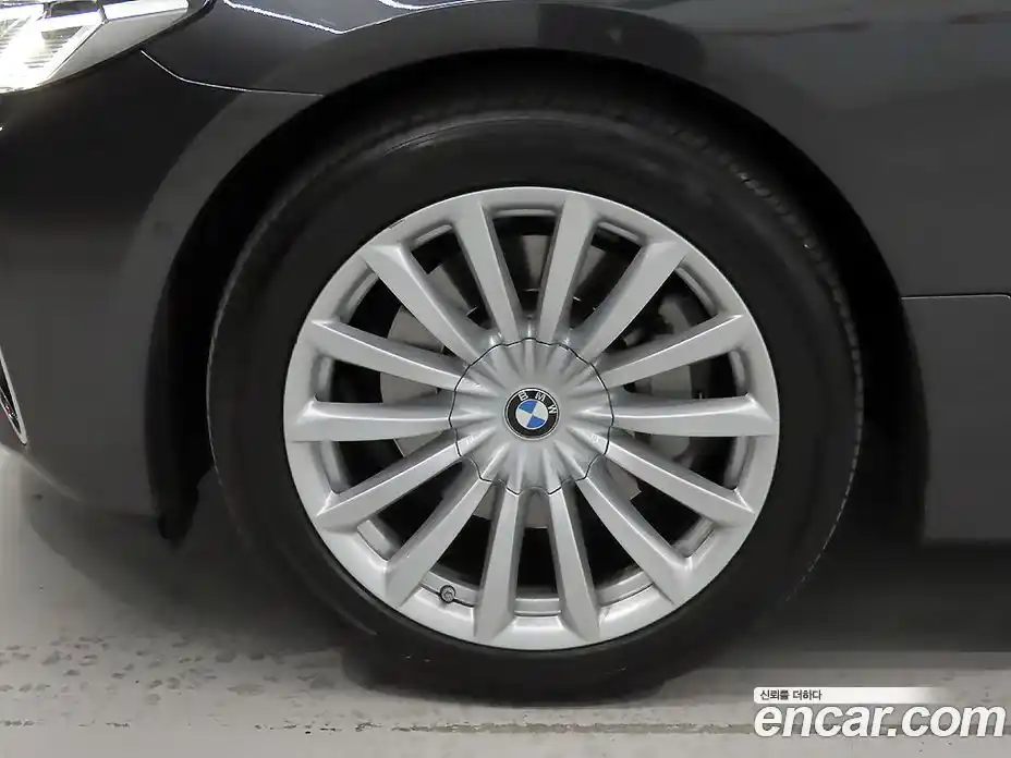 BMW 6-Series 2022 3.0 гидро, фото 5