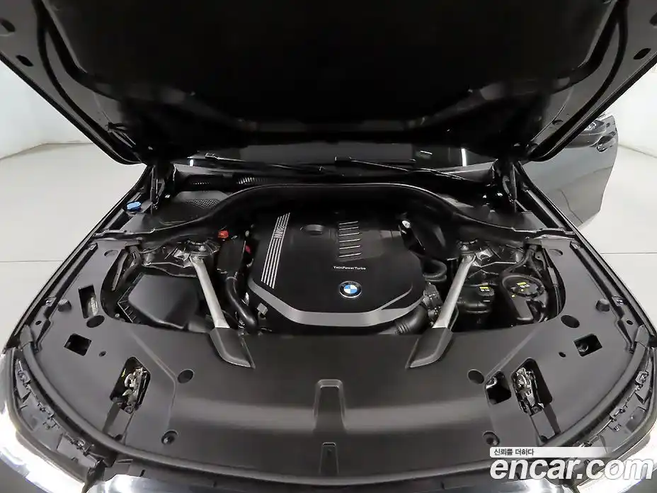 BMW 6-Series 2022 3.0 гидро, фото 6