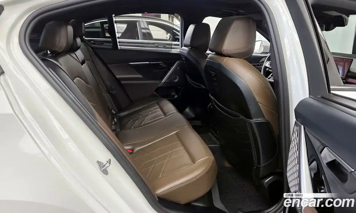 BMW i5 2025 0.2 гидро, фото 18