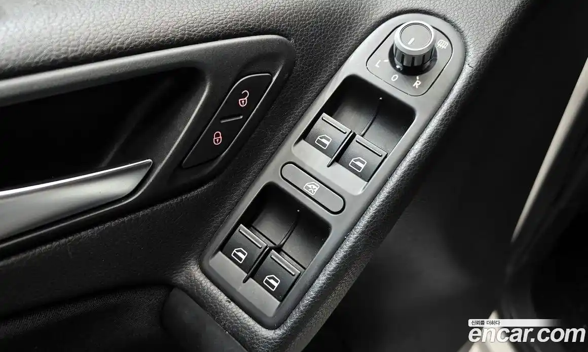 Volkswagen Golf 2013 1.6 автомат (гидро), фото 17